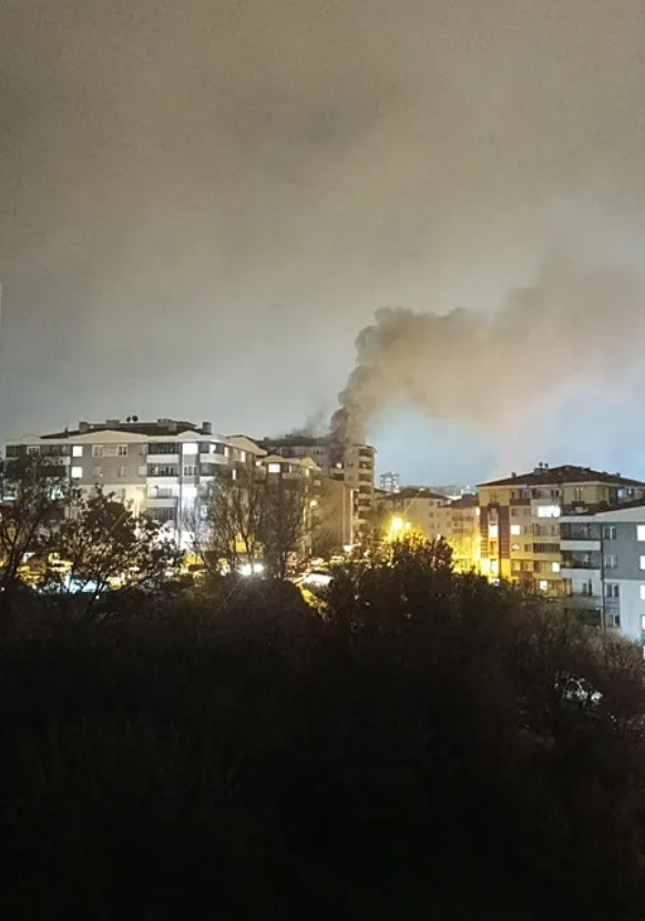 Bilecik'te bir binanın 6. katında yangın!